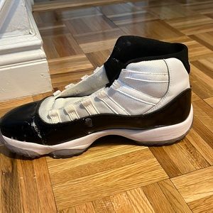 Jordan 11 concords size 10 in great condition no flaws just used